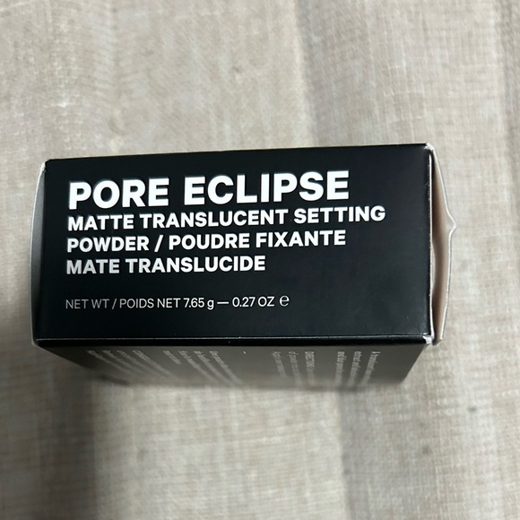 New in Box Milk Makeup Pore Eclipse Matte Translucent Light Setting Powder - Picture 5 of 10